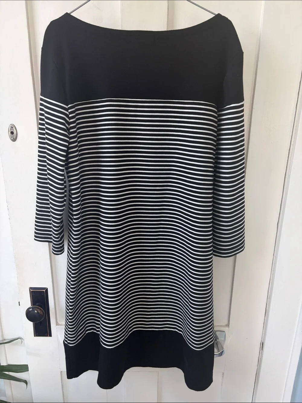 GAP sz XL Black and White Striped Women's - Picture 3 of 3